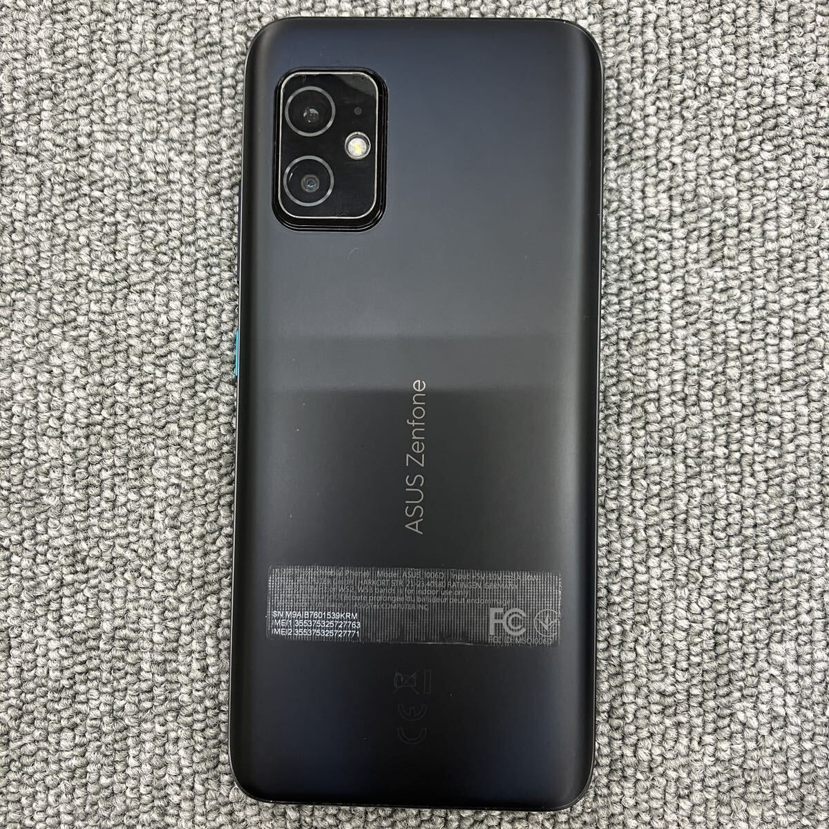 &【売り切り】ASUSエイスース Zenfone8 128GB 1006D ZS590KS 5.9インチ Android IP68 防水防塵 ブラック 有機EL 初期化済 SIMフリー 現状品の画像4