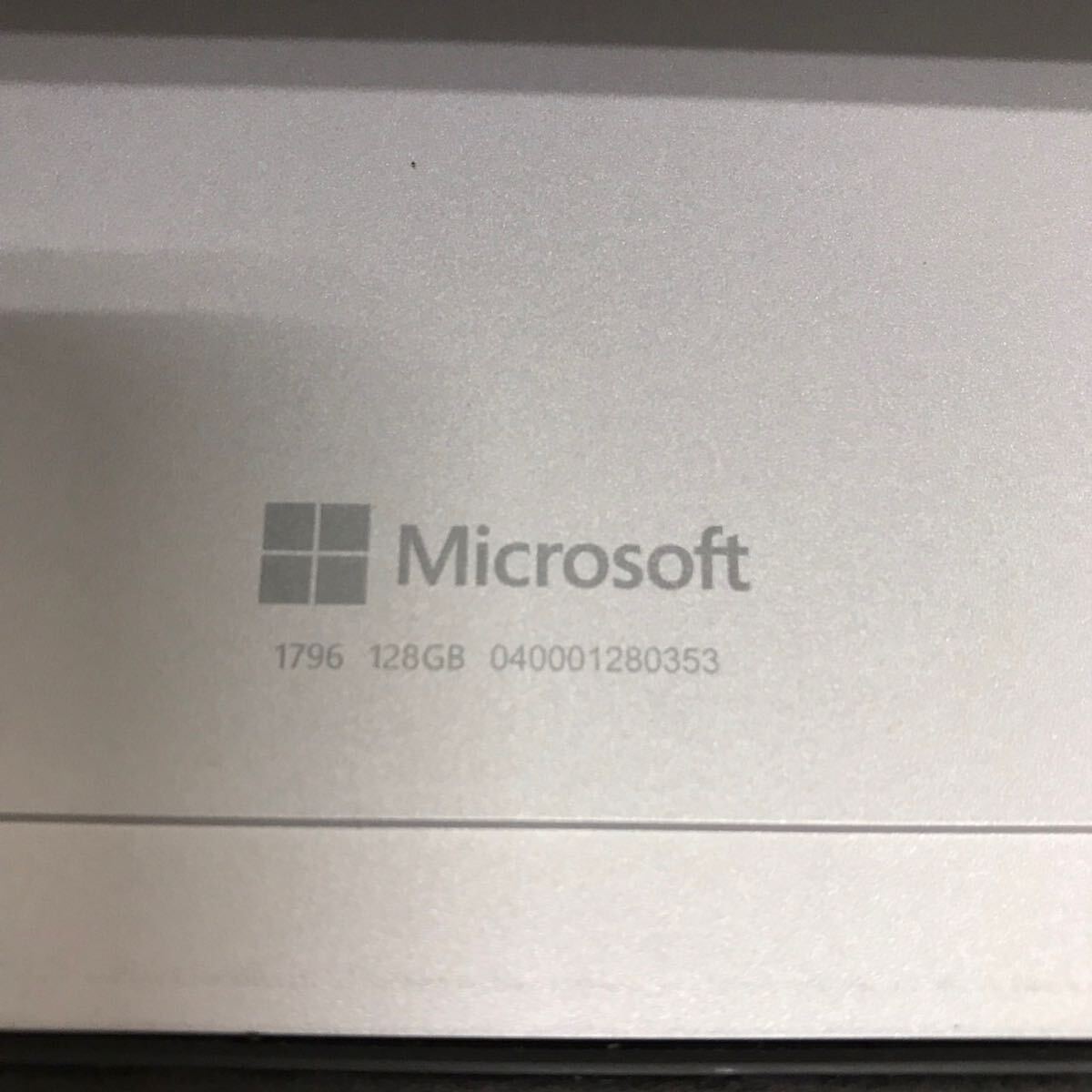 ♪【売り切り】Microsoft マイクロソフトSurface Proサーフェスプロ 第5世代 1796 128GB タブレットPC 初期化済み_画像9