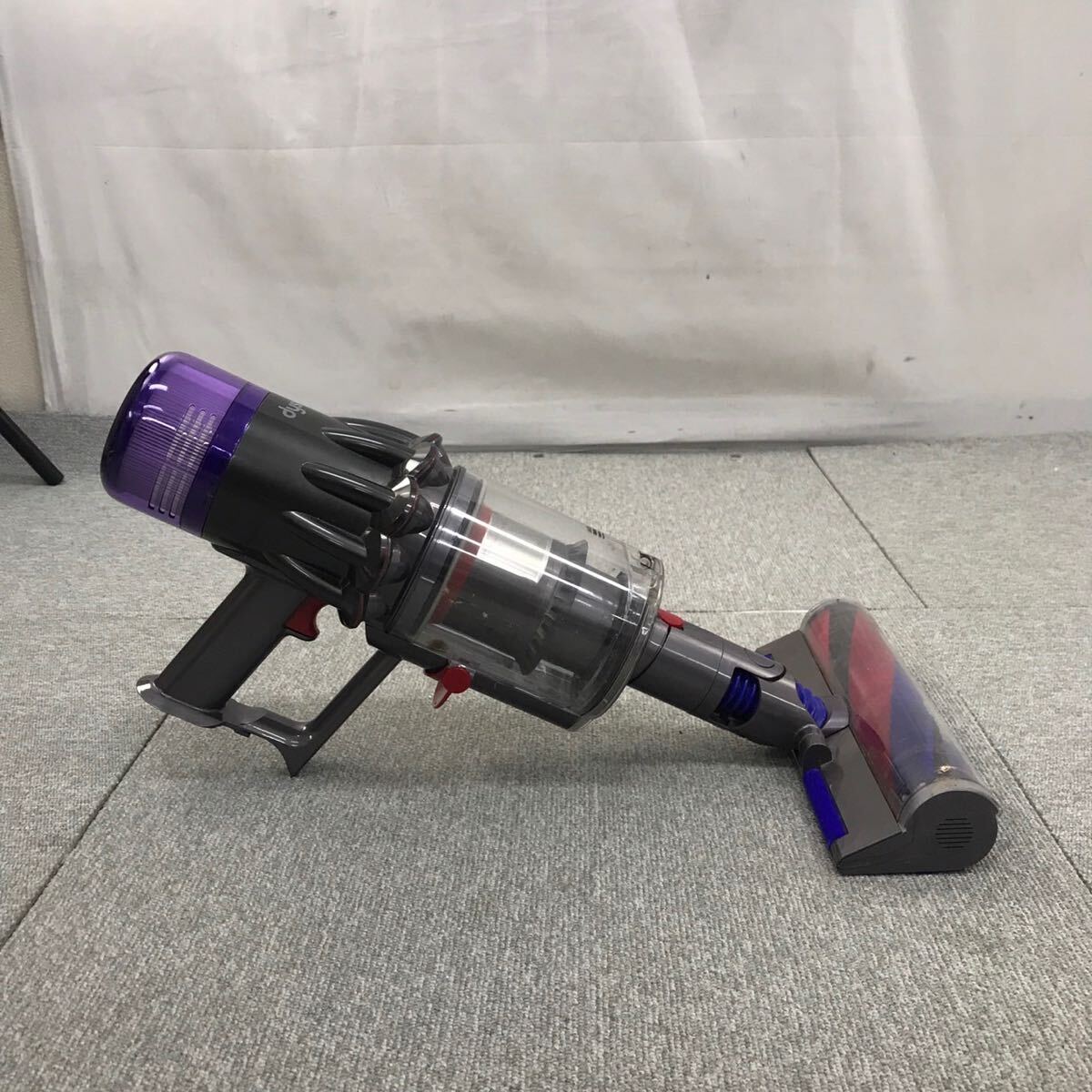 *[ selling out ]dyson Dyson Cyclone cordless cleaner SV18 G7Y-JP-NFA9916A 398857-01 vacuum cleaner head 3 kind attached operation verification ending 