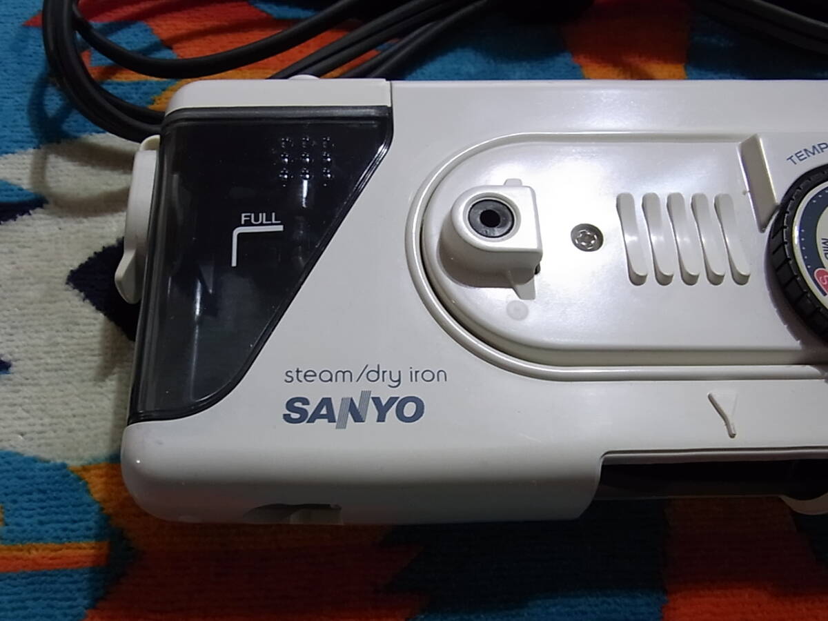  letter pack post service plus postage 520 jpy Sanyo Mini steam iron made in Japan 91 year made A275N traveling abroad travel portable SANYO