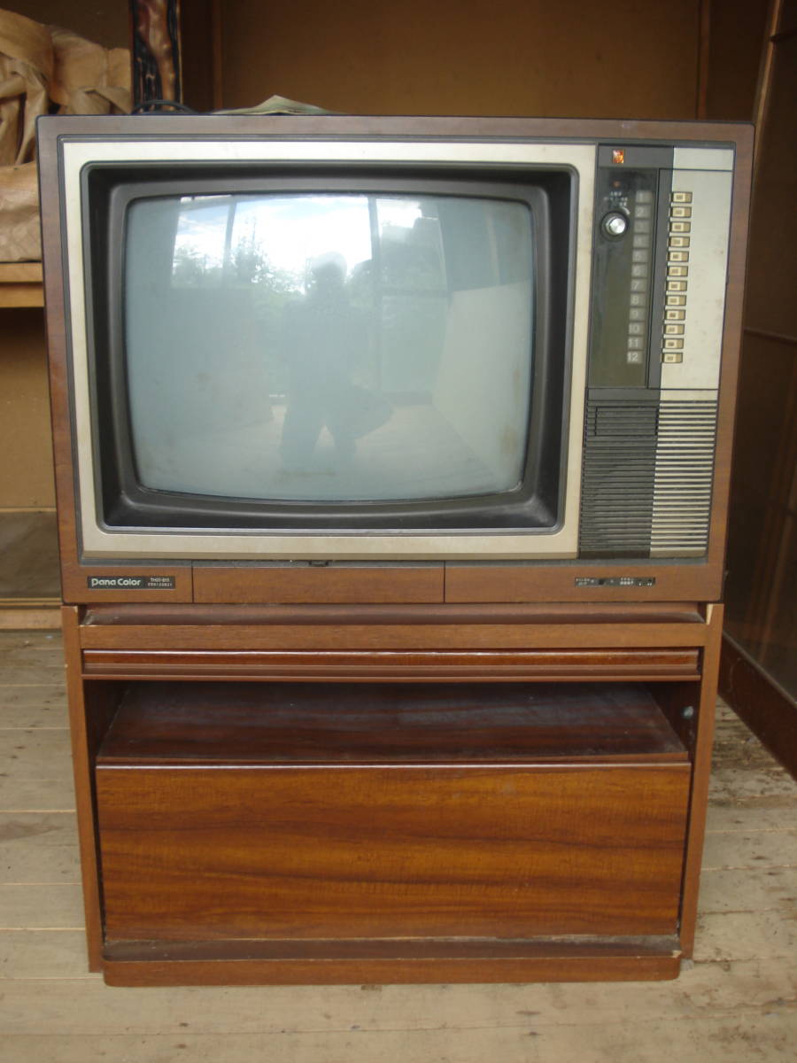  National TH20-B13 color tv Brown tube tv Touch channel instructions equipped Showa Retro furniture style that time thing details unknown used * Junk treat 