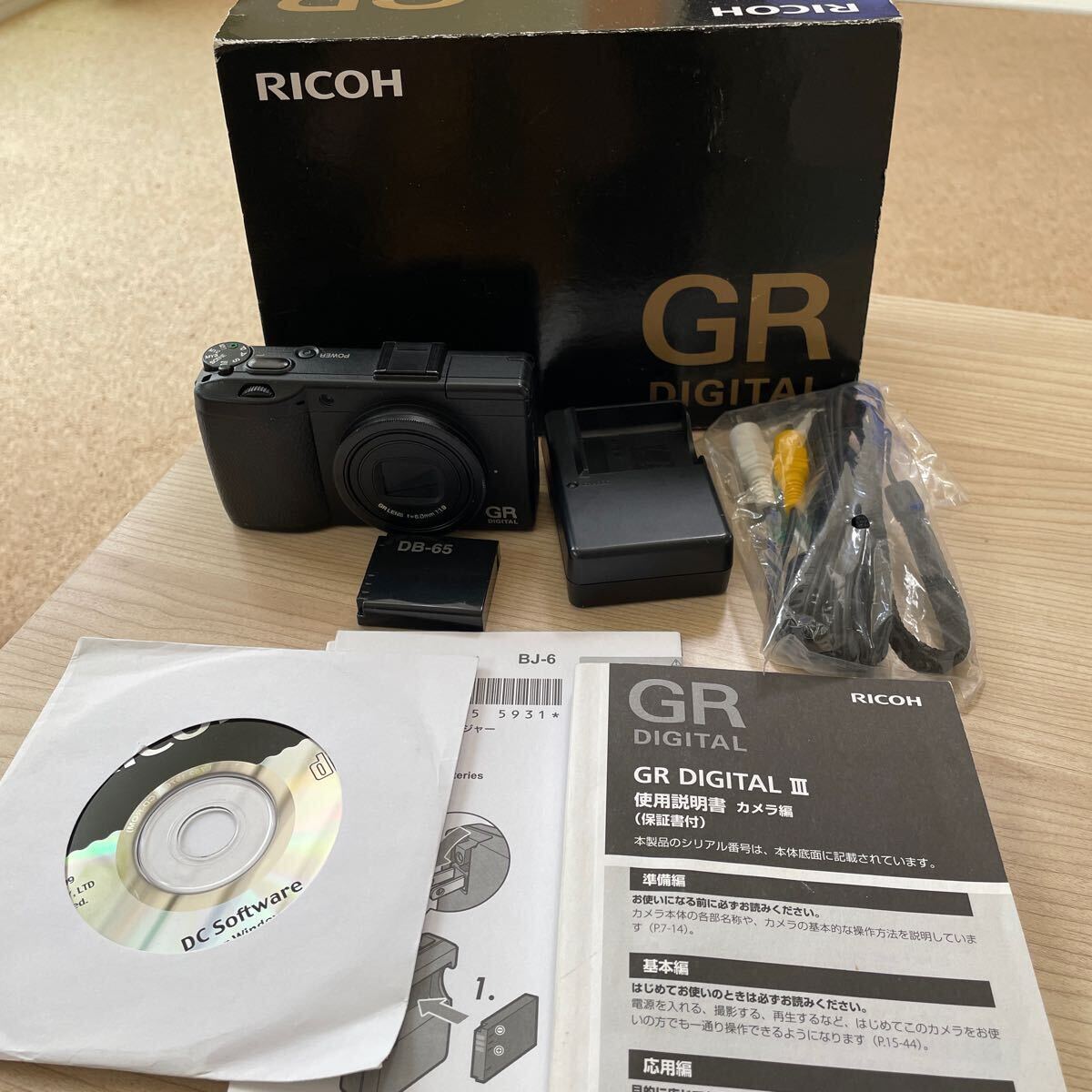 RICOH リコー GR DIGITAL III 3 デジタルカメラ 