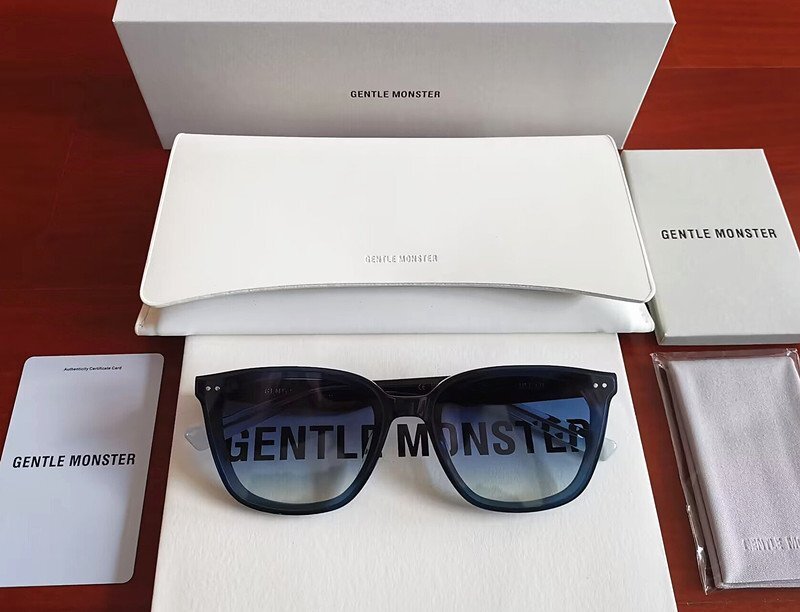 新品未使用※人気モデル*GENTLE MONSTER・ジェントルモンスター HEIZER 登坂広臣 BTS 愛用・サングラス・ブルーの画像10