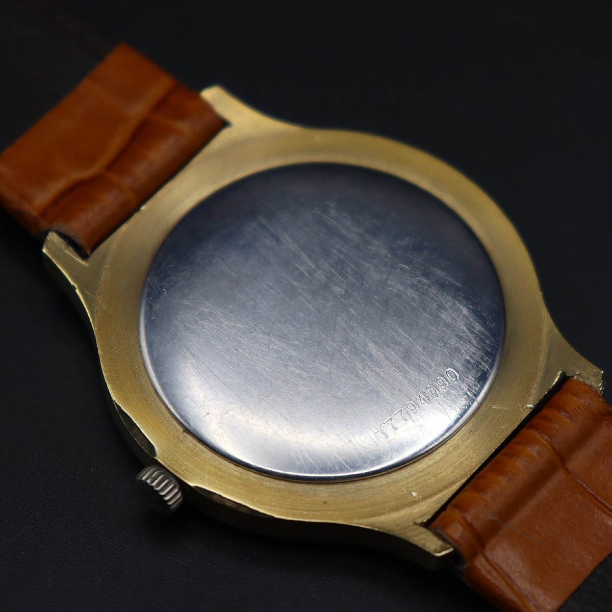 LONGINES ロンジン 手巻き ゴールドカラー文字盤 ラウンド 2針 スイス製 新品革ベルト アンティーク メンズ腕時計の画像5