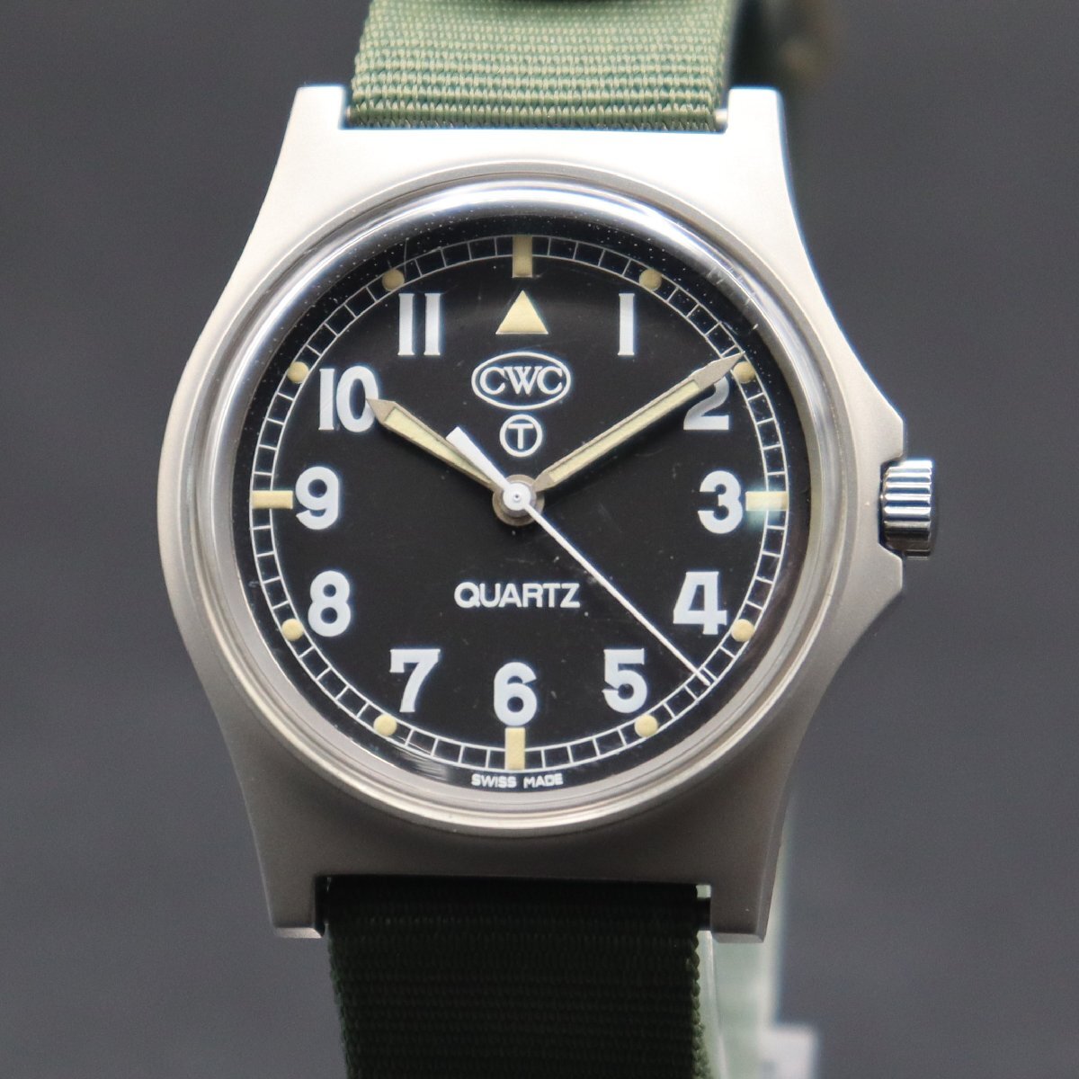 希少 美品 CWC カボットウォッチカンパニー W10/6645-99 5415317 クォーツ イギリス軍用 ミリタリー 全数字ブラック文字盤 メンズ腕時計の画像3