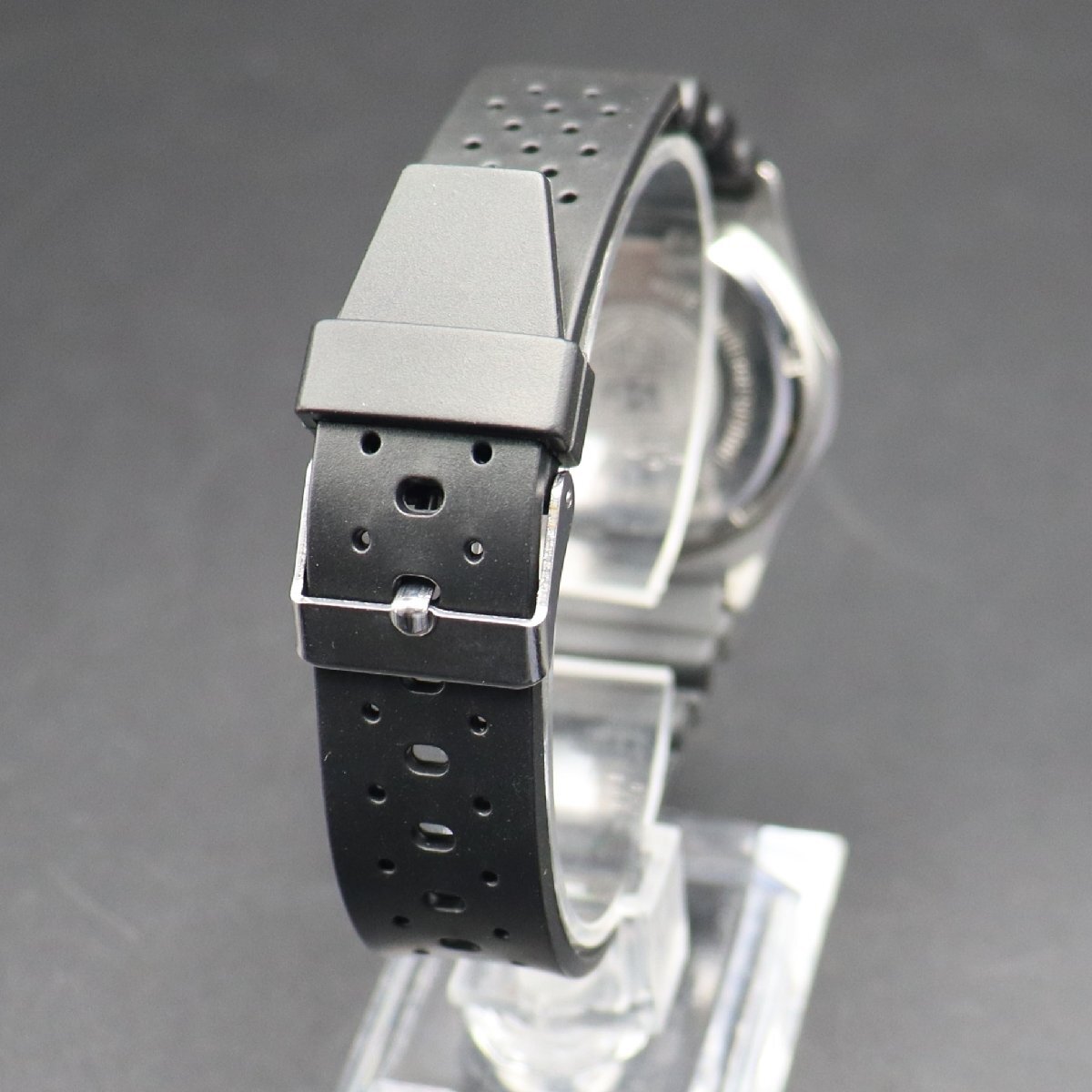 TAG HEUER タグホイヤー プロフェッショナル 2000 クォーツ 200M防水 964.013 デイト コンビカラー スイス 新品ラバーベルト メンズ腕時計の画像5