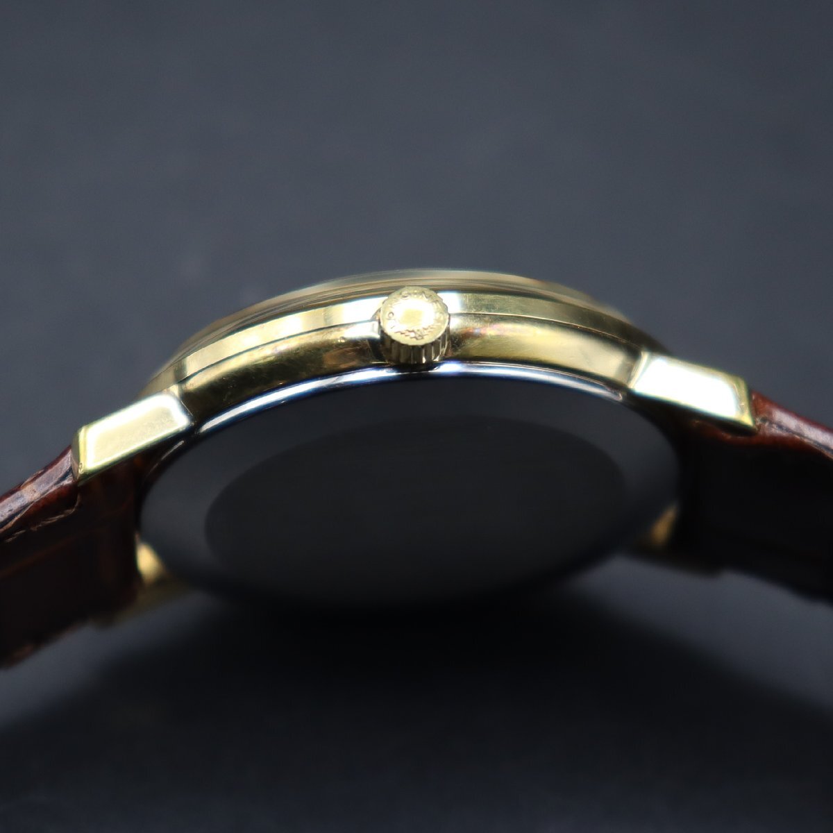 希少 LONGINES ロンジン 手巻き ゴールドカラー文字盤 ラウンド 2針 大正製薬コラボ スイス製 新品革ベルト アンティーク メンズ腕時計の画像6