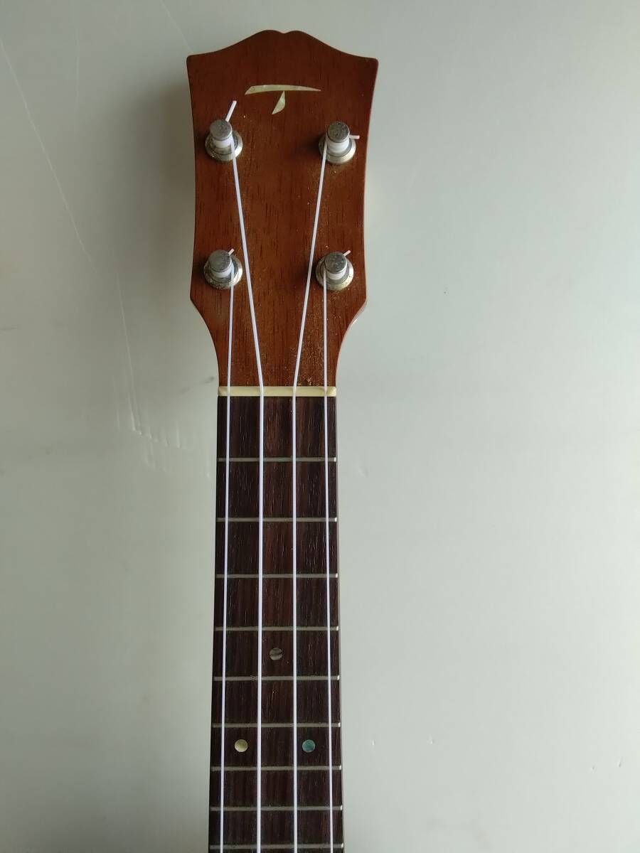 T,s guiter ウクレレSD200の画像3