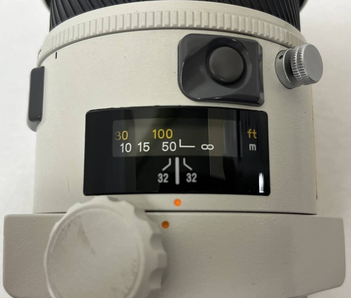 【ST18219MG】MINOLTA ミノルタ APO TELE AF 300mm F2.8 1:2.8(32) 望遠レンズ 専用ケース有 レンズ用カバー有 ※動作未確認 カメラの画像7