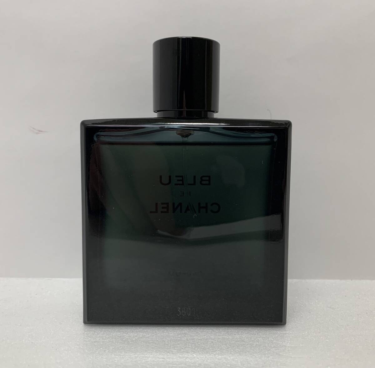 【ST18482MG】BLEU DE SHANEL PARFUM/ブルー ドゥ シャネル パルファム ヴァポリザター 100ml 残量:9割以上 香水 の画像2