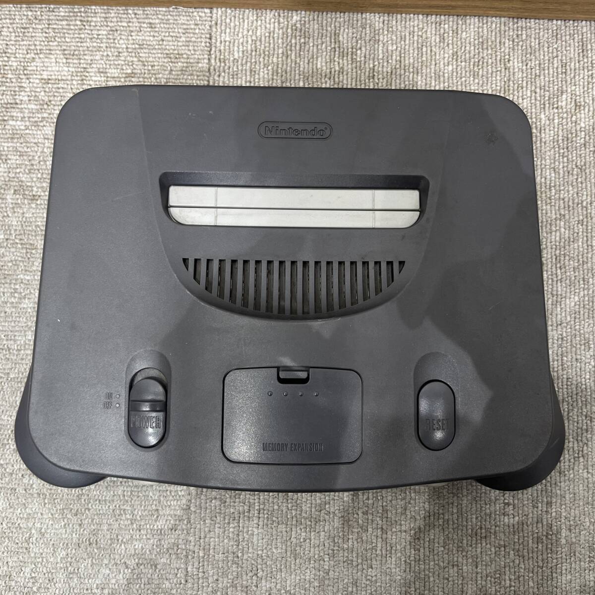 【DHS3092ST】Nintendo 64 任天堂 NUS-001 ニンテンドウ 本体+専用ACアダプタのみ ゲーム機 家庭用 ※コントローラ欠品 動作未確認の画像3