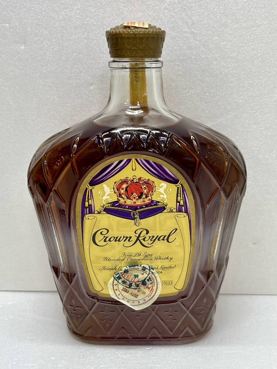 【DHS3041AT】未開栓 CROWN ROYAL ウイスキー クラウン ロイヤル 40% 750ml ウィスキー お酒 古酒 洋酒の画像2