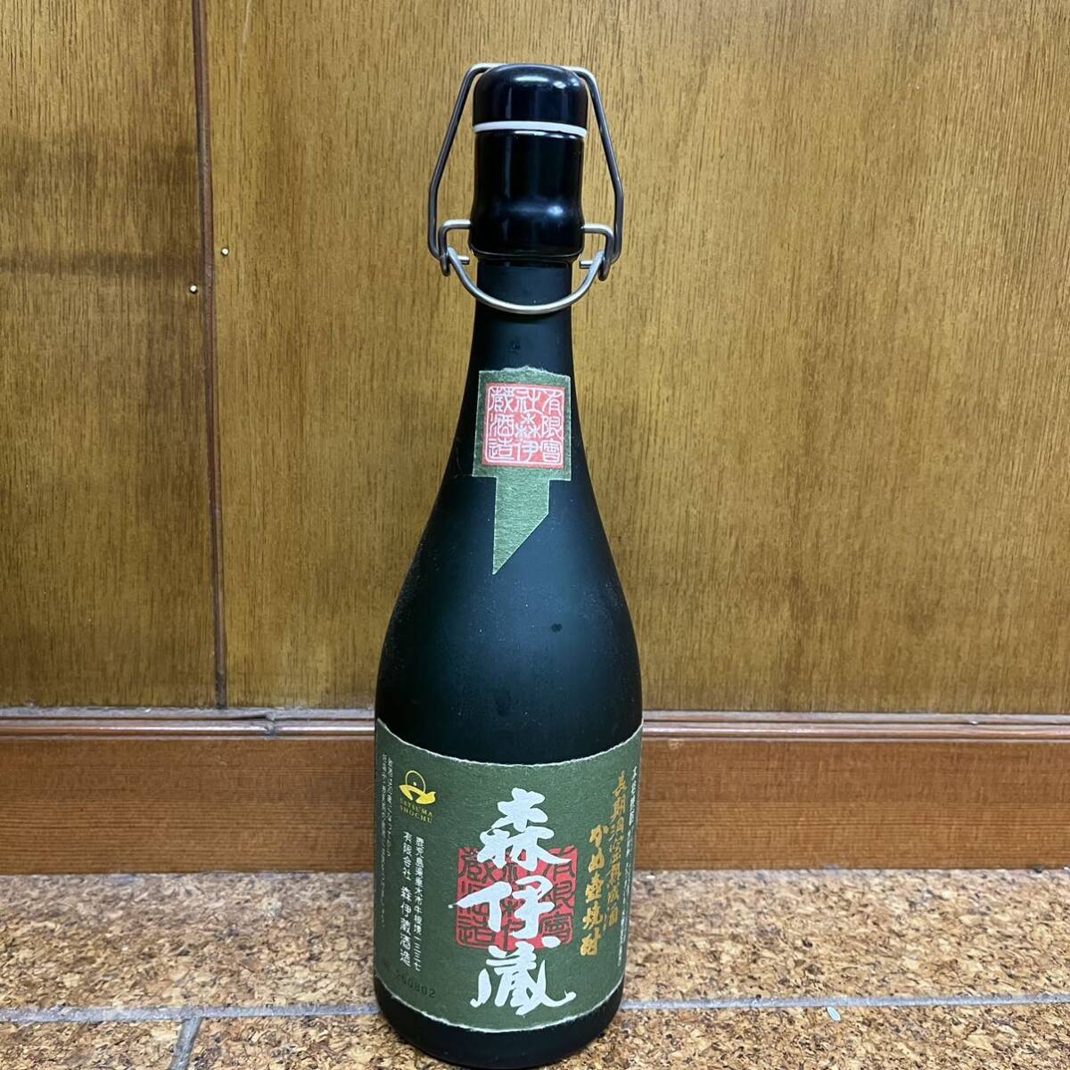 森伊蔵 空瓶 4本セット★空き瓶 一升瓶 芋焼酎 幻 名酒★鹿児島県 日本酒 プレミア 酒蔵 ディスプレイ 居酒屋 バー 飲食店 ガラス 空きビン