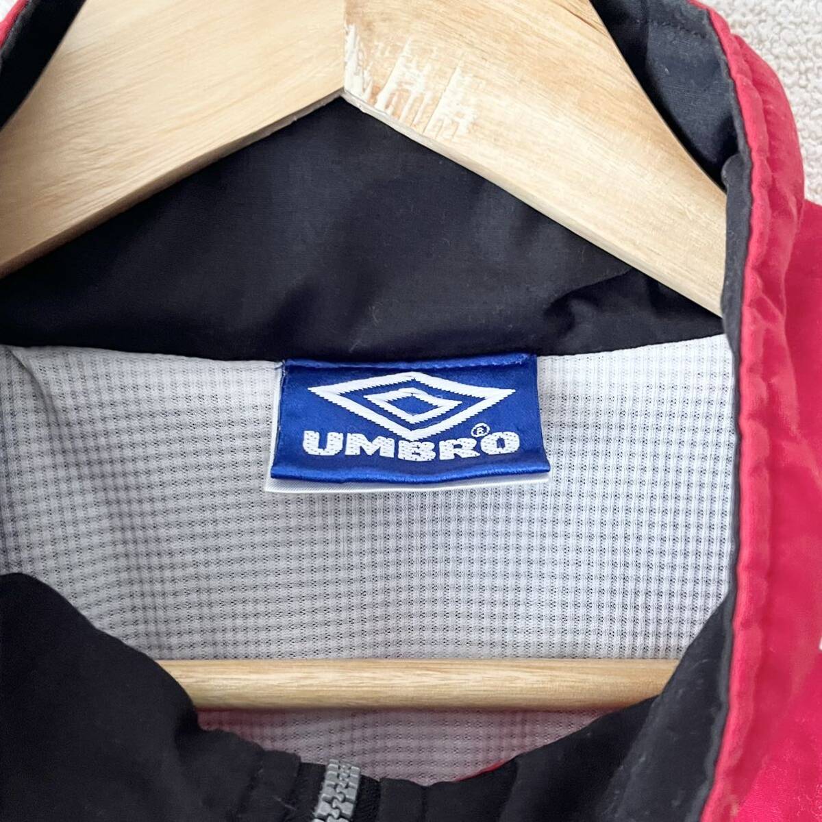 UMBRO アンブロ 90's AJAX アヤックス・アムステルダム ナイロン UMBRO アンブロ 90's AJAX アヤックス・アムステルダム ナイロン