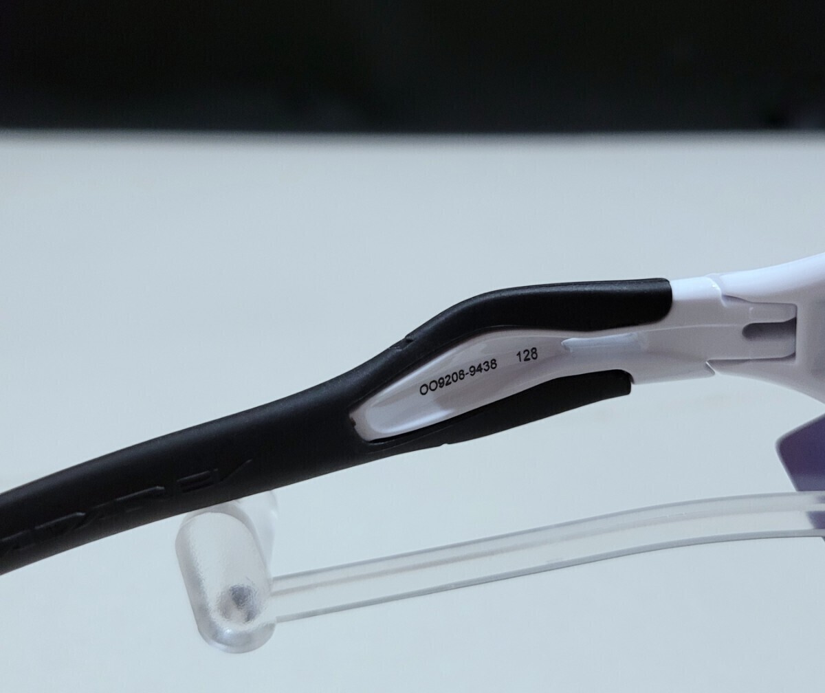 Bibian 比比昂- 正規品新品偏光レンズ2枚付きOAKLEY RADAR EV Bibian 比比昂- 正規品新品偏光レンズ2枚付きOAKLEY RADAR EV