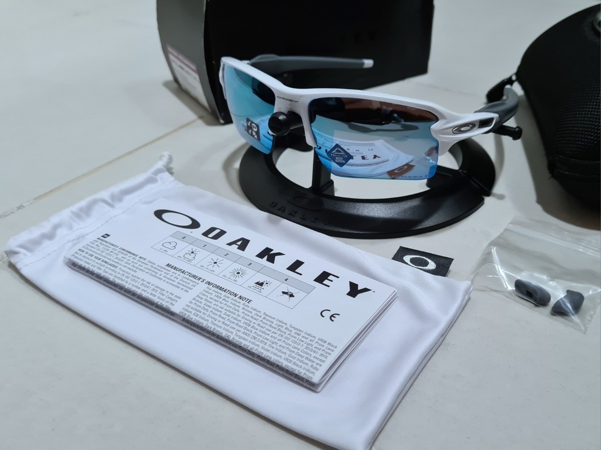 正規品 偏光 OAKLEY FLAK 2.0 XL オークリー フラック PRIZM DEEP WATER POLARIZED プリズム ディープ ウォーター ポラライズド サングラス_画像5