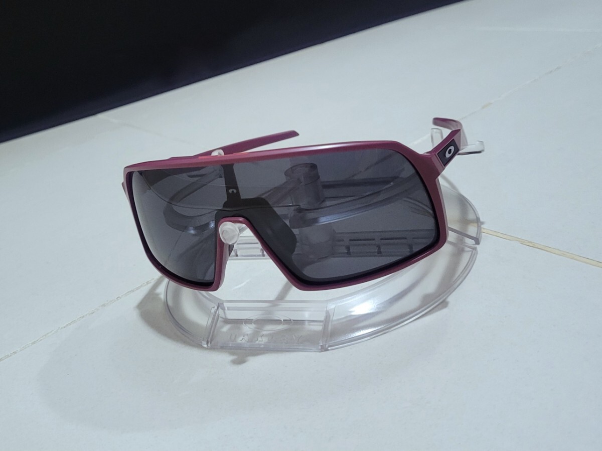 正規品 新品 偏光レンズ2枚付き OAKLEY SUTRO オークリー スートロ Black Ruby Polarized ブラック ルビー ポラライズド ストロ サングラス_画像6