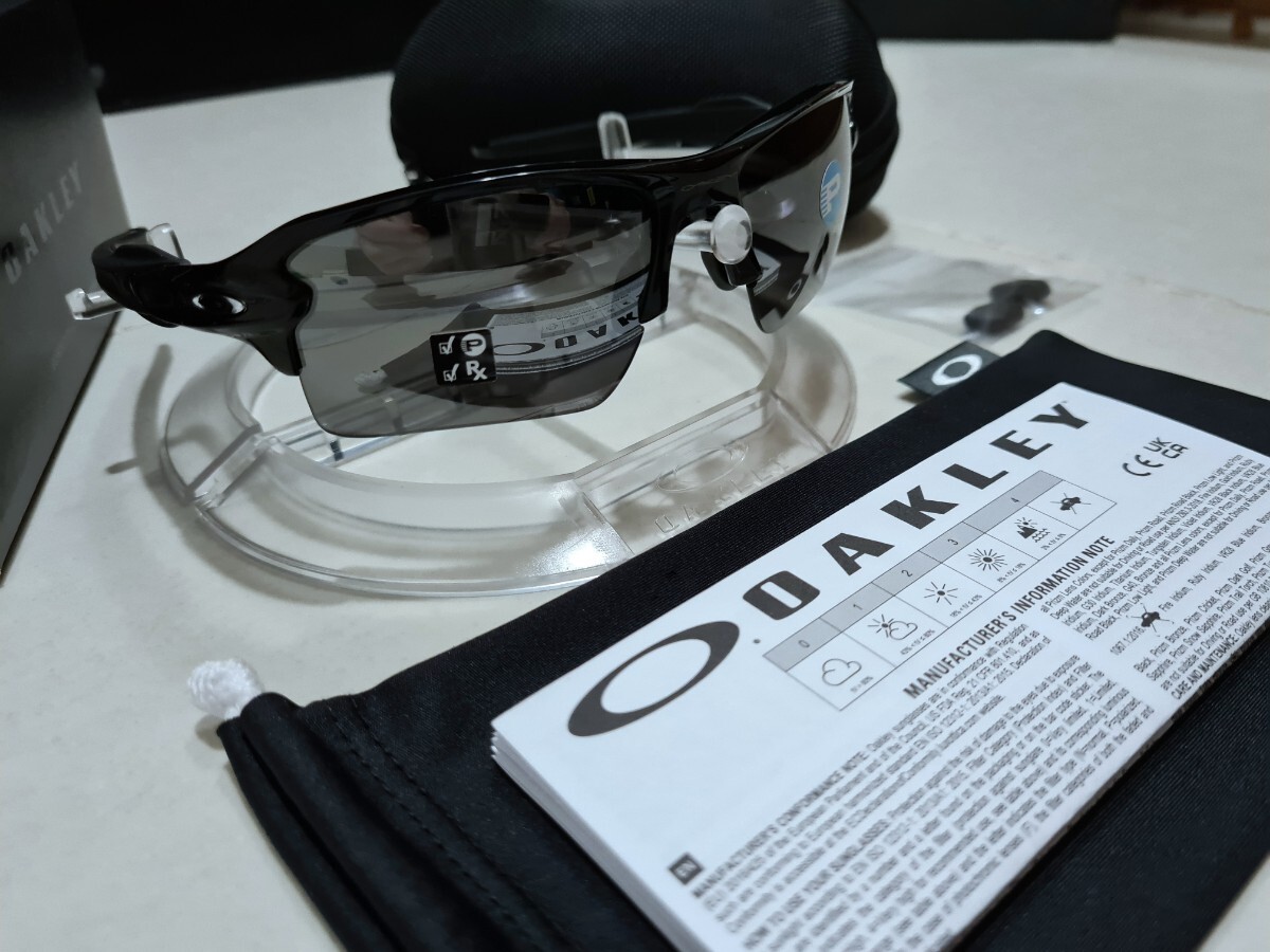 正規品 新品 偏光レンズ付き OAKLEY FLAK 2.0 XL オークリー フラック PRIZM BLACK POLARIZED プリズム ブラック ポラライズド サングラスの画像4