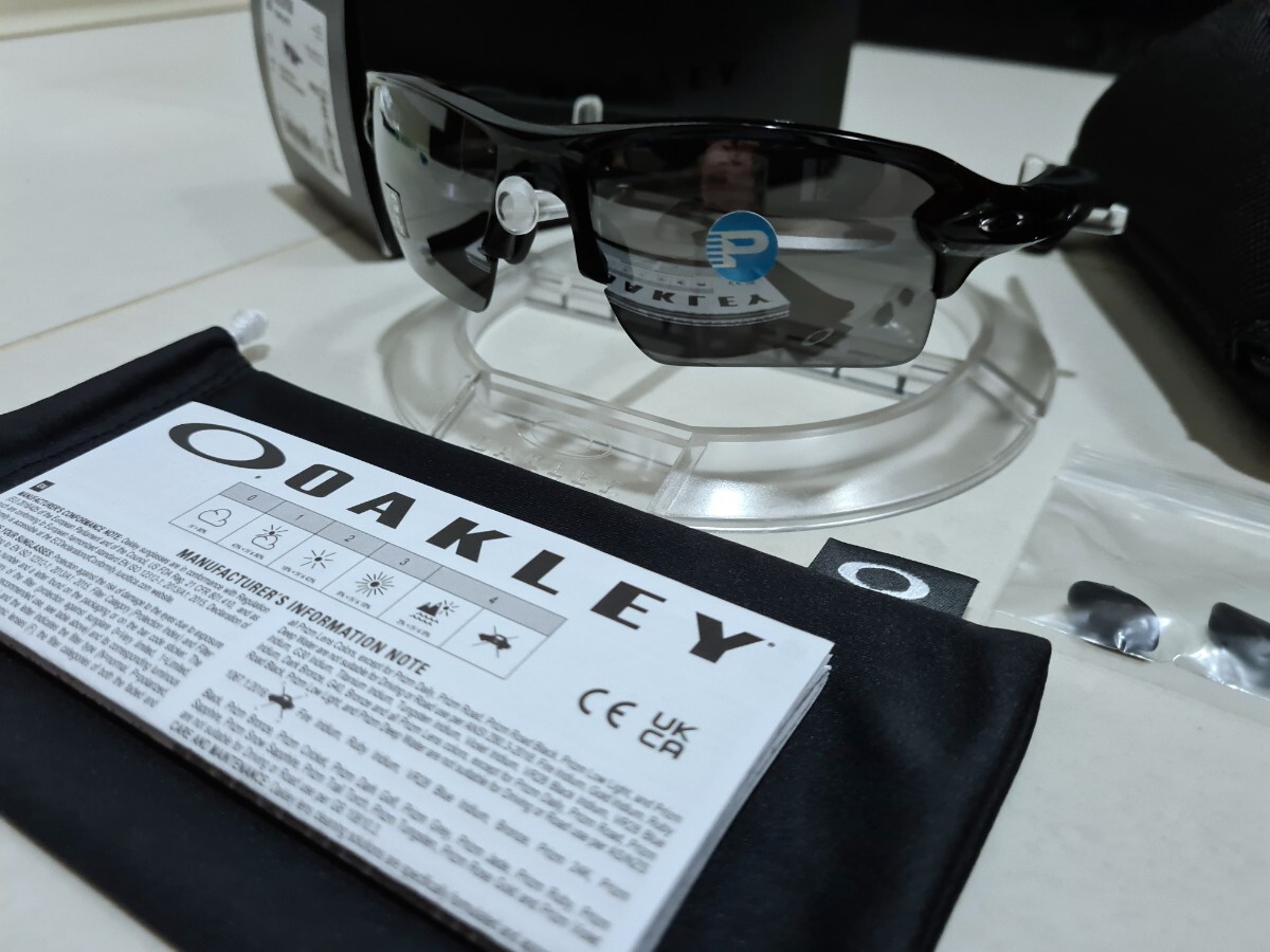 正規品 新品 偏光レンズ付き OAKLEY FLAK 2.0 XL オークリー フラック PRIZM BLACK POLARIZED プリズム ブラック ポラライズド サングラスの画像5