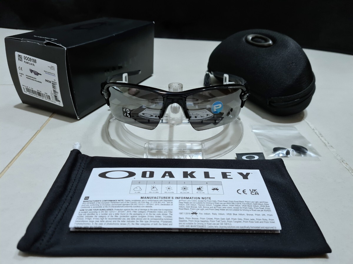 正規品 新品 偏光レンズ付き OAKLEY FLAK 2.0 XL オークリー フラック PRIZM BLACK POLARIZED プリズム ブラック ポラライズド サングラスの画像2