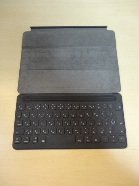 [送料無料 即決] Apple Smart Keyboard iPad(第7/8/9世代)・iPad Air(第3世代)・iPad Pro(10.5インチ) スマートキーボード A1829 ジャンク_画像5