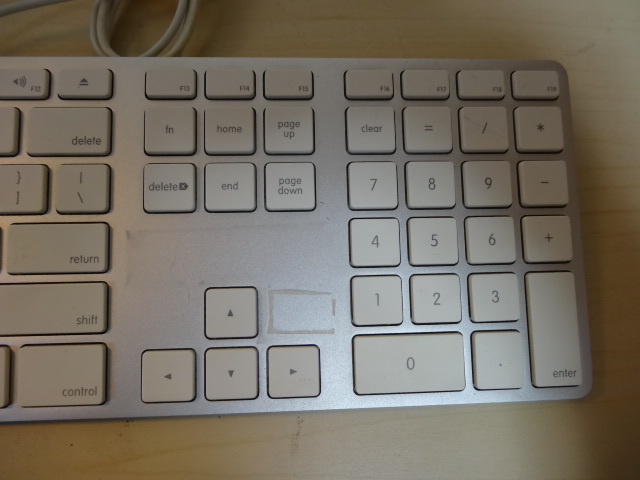 [送料無料 即決] Apple USB Keyboard A1243と Mighty Mouse A152 のセット USED