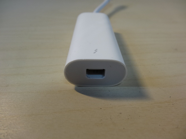 [送料無料 即決] Apple Thunderbolt 3（USB-C）- Thunderbolt 2アダプタ A1790 USEDの画像3