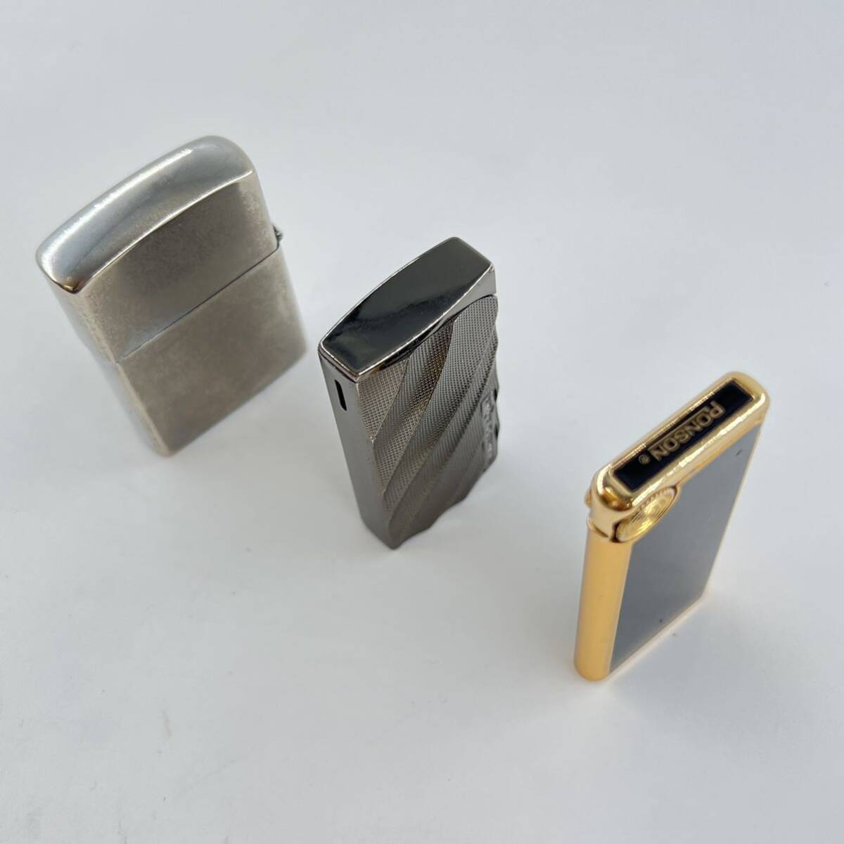 K4 【1円〜スタート】ライター 3個まとめ ガスライター 喫煙具 シルバー MILD SEVEN AQUA SRM RONSON ゴールド ブラック の画像3