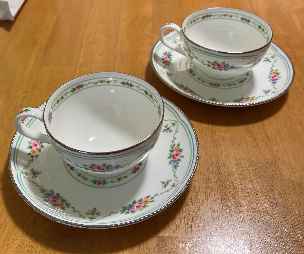 Noritake ノリタケ　カップ&ソーサー　2客組ティーカップ　ペア