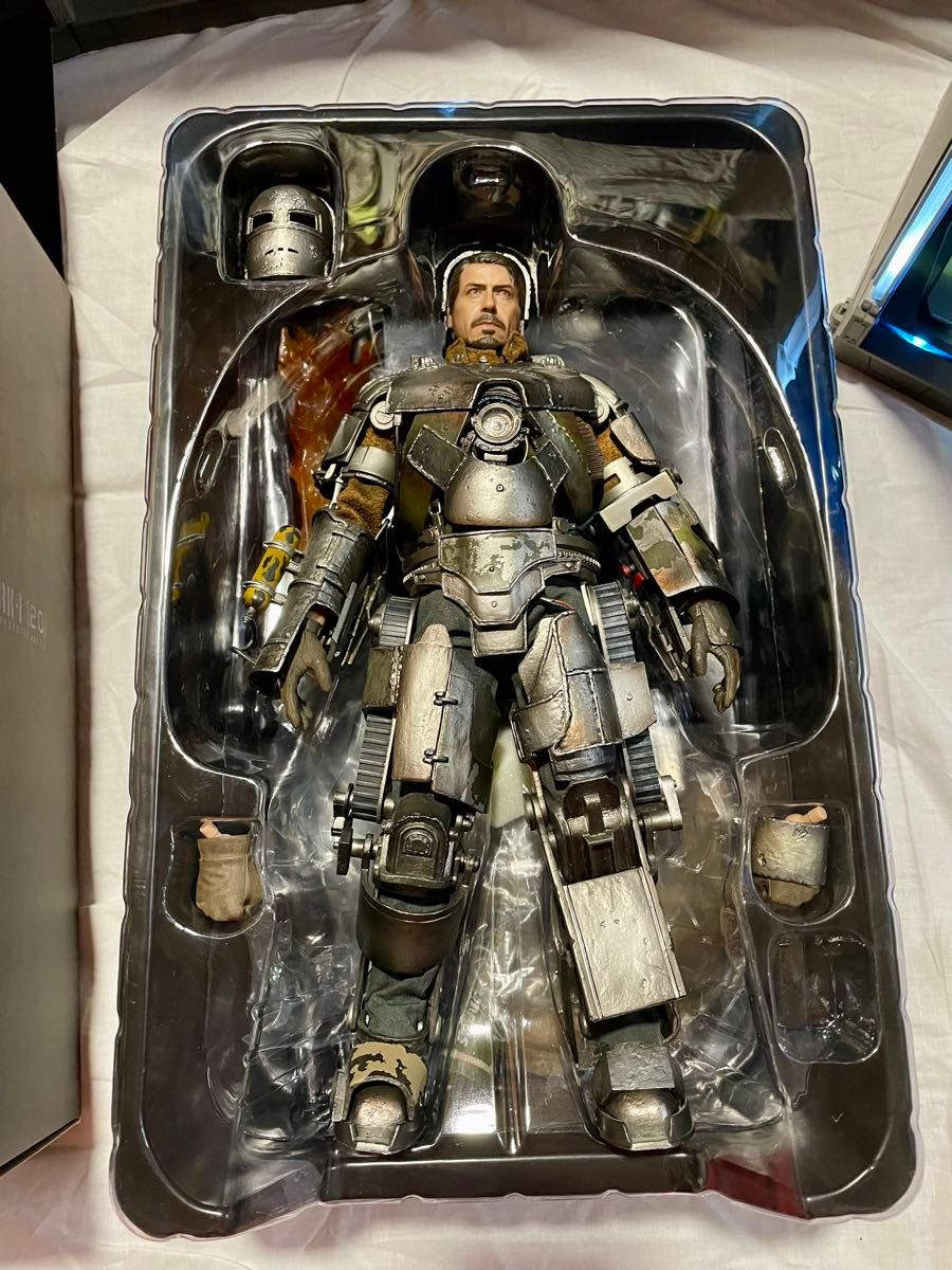 HotToysホットトイズIronman Mk Ⅰ1/6 アイアンマン マーク1 2 HotToysホットトイズIronman Mk Ⅰ1/6 アイアンマン マーク1 2