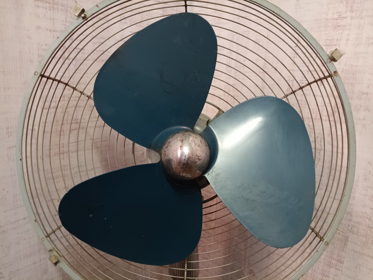 必見!!　希少　FUJI DENKI 富士電機　SILENT FAN FAS 3059 扇風機 レトロ扇風機　サイレントファン　ビンテージ　家電　現状品_画像4