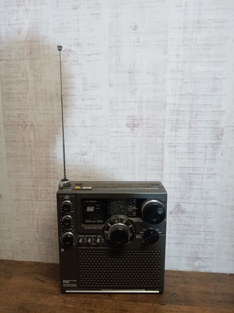 当時物 SONY ソニー ICF-5900 スカイセンサー マルチバンドレシーバー ラジオ BCLラジオ レトロ ビンテージ ジャンクの画像2
