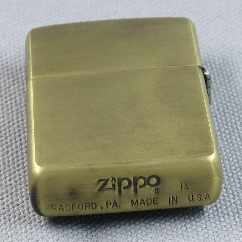 【未使用品/箱付き】ZIPPO Marlboro ジッポー マルボロ ロングホーンスター オイルライター 真鍮 ソリッドブラス 古美仕上げ 1993年製_画像4