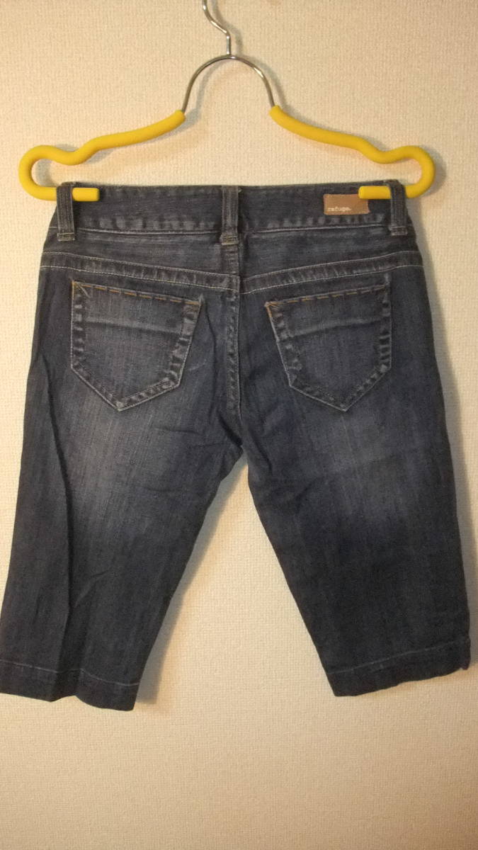 ★Refuge Jeans★アメリカ リフュージレディースジーンズサイズ3ウエスト80Cm、股下36センチ　カプリジーンズ　カプリパンツブルー Macys_画像5