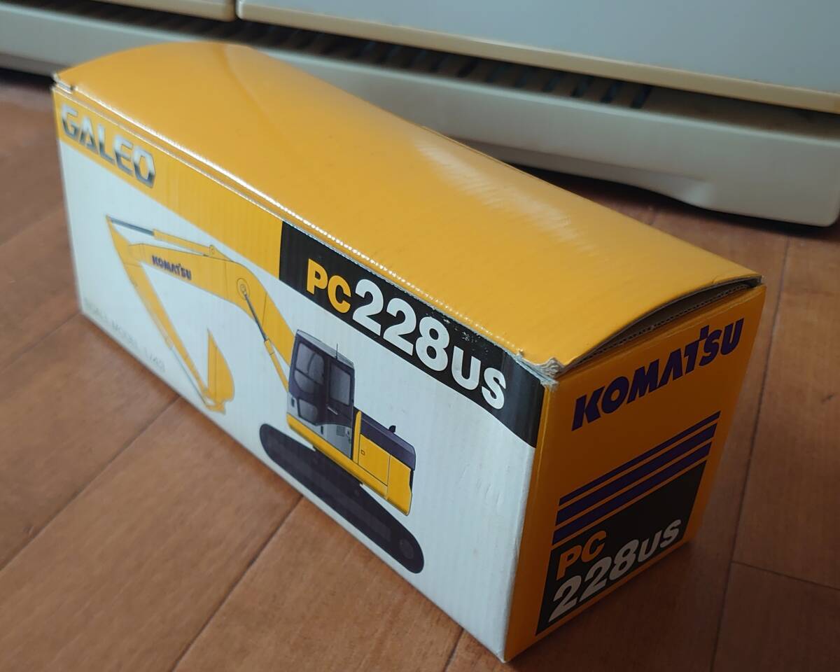 KOMATSU GALEO PC228US_キズ汚れ擦り有ります。