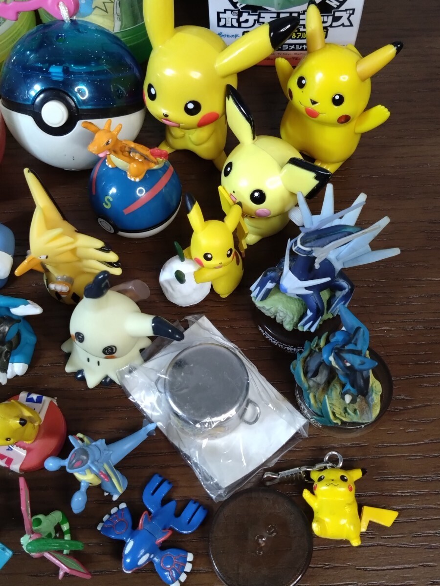  Pokemon figure soft toy Pokemon Kids etc. together /batoen/ ice shaving vessel /monkore/ Pocket Monster /ga tea / Pikachu / Junk 