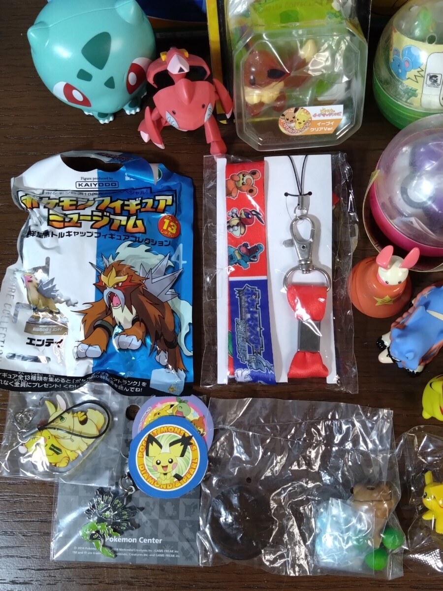  Pokemon figure soft toy Pokemon Kids etc. together /batoen/ ice shaving vessel /monkore/ Pocket Monster /ga tea / Pikachu / Junk 