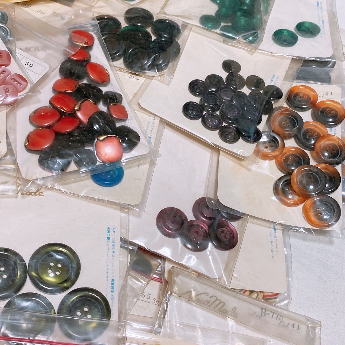 ハンドメイド 手芸用品 服飾 材料 ボタン サイズ、種類様々 オシャレ レトロ 約150点 大量 まとめ Y-1267の画像8