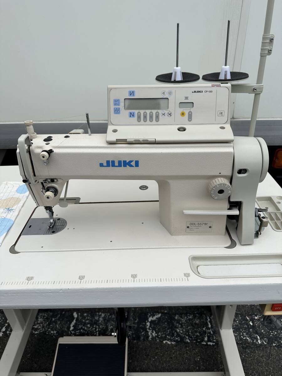 工業用ミシン　JUKI DDL-5571N CP-130 1本針本縫い糸切付100V完成品①_画像1