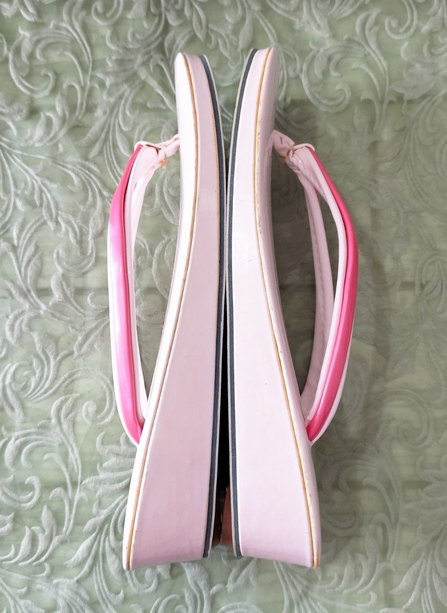 こ33【可愛いパールピンク】普段履き草履　23,7cm　ヒール4,2cm　幅8cm　ゆったりサイズ　草履　和装履物　和装小物