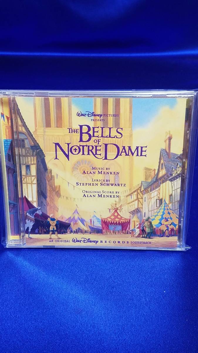 CD005 ディズニー ノートルダムの鐘 THE BELLS OF NOTRE DAME パリのノートルダム大聖堂がモデル　盤面キレイ　_画像1