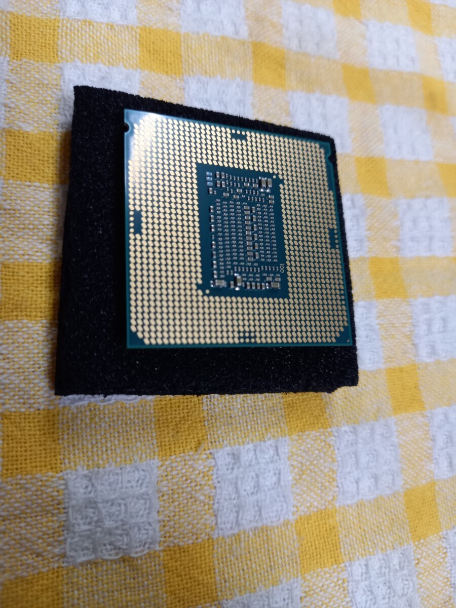 Intel Core i5 -8500T SR3XD 2.10GHz 送料無料の画像2
