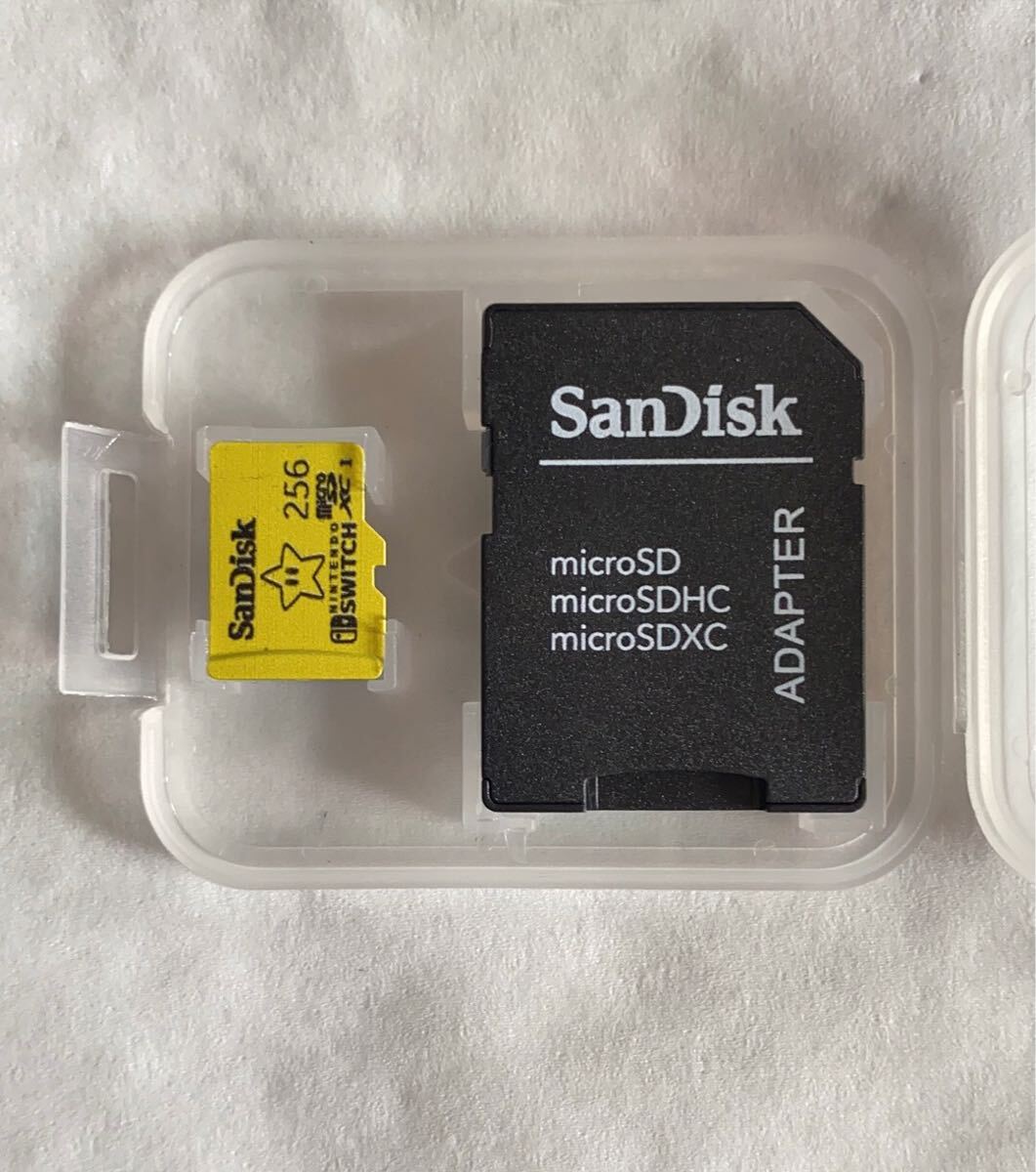 256GB　Sandisk yellow マイクロSD カード　_画像3