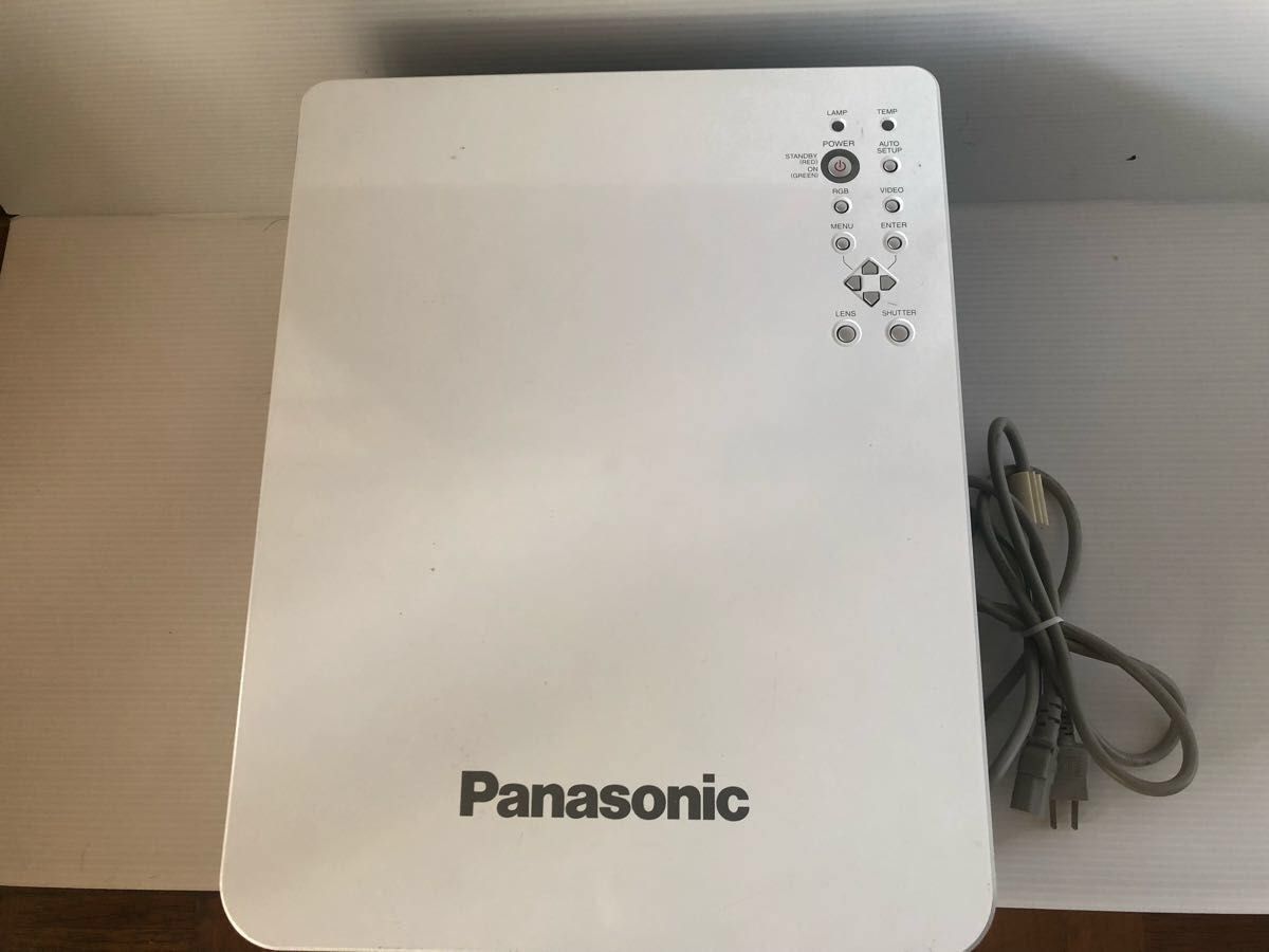 PANASONIC プロジェクター TH-D3500 3500ルーメン ランプ使用628 PANASONIC プロジェクター TH-D3500 3500ルーメン ランプ使用628