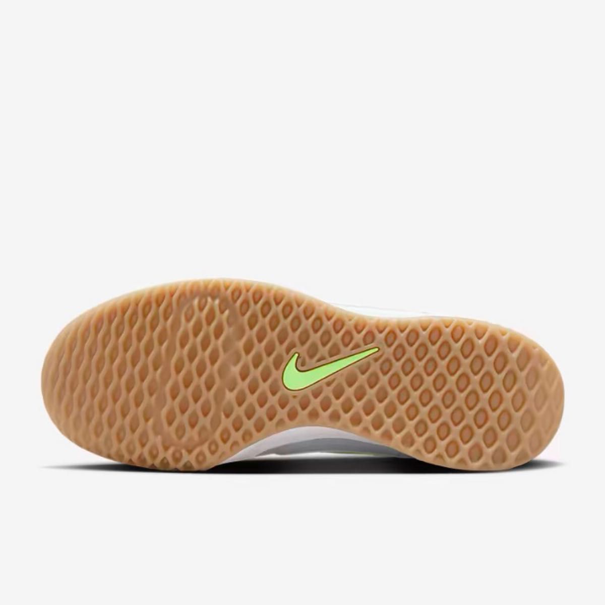 ★未使用品★NIKE ZOOM COURT LITE 3 レディース テニスシューズ　 US8 (25cm)