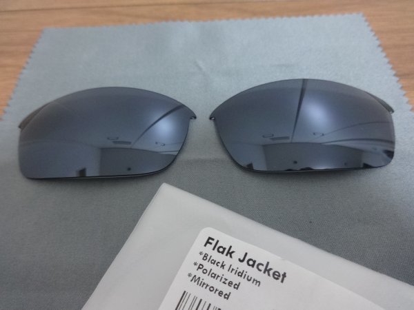 処分価格！★オークリー フラックジャケット用 カスタム偏光レンズ BLACK IRIDIUM Color Polarized 新品　Oakley Flak Jacket Sunglasses