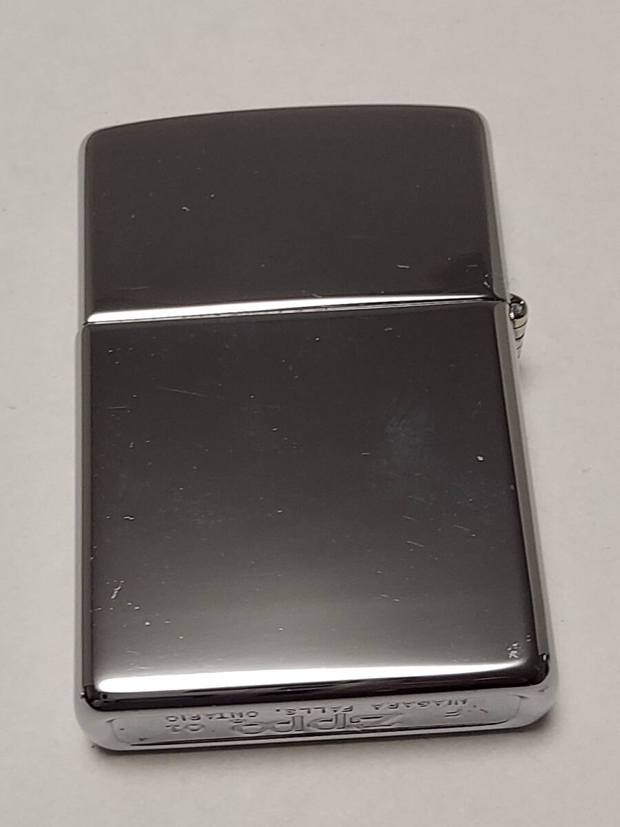 Zippo カナダ工場製 カナダフラッグ 2001年製 ハイポリッシュ仕上げ レア ジッポビンテージの画像2