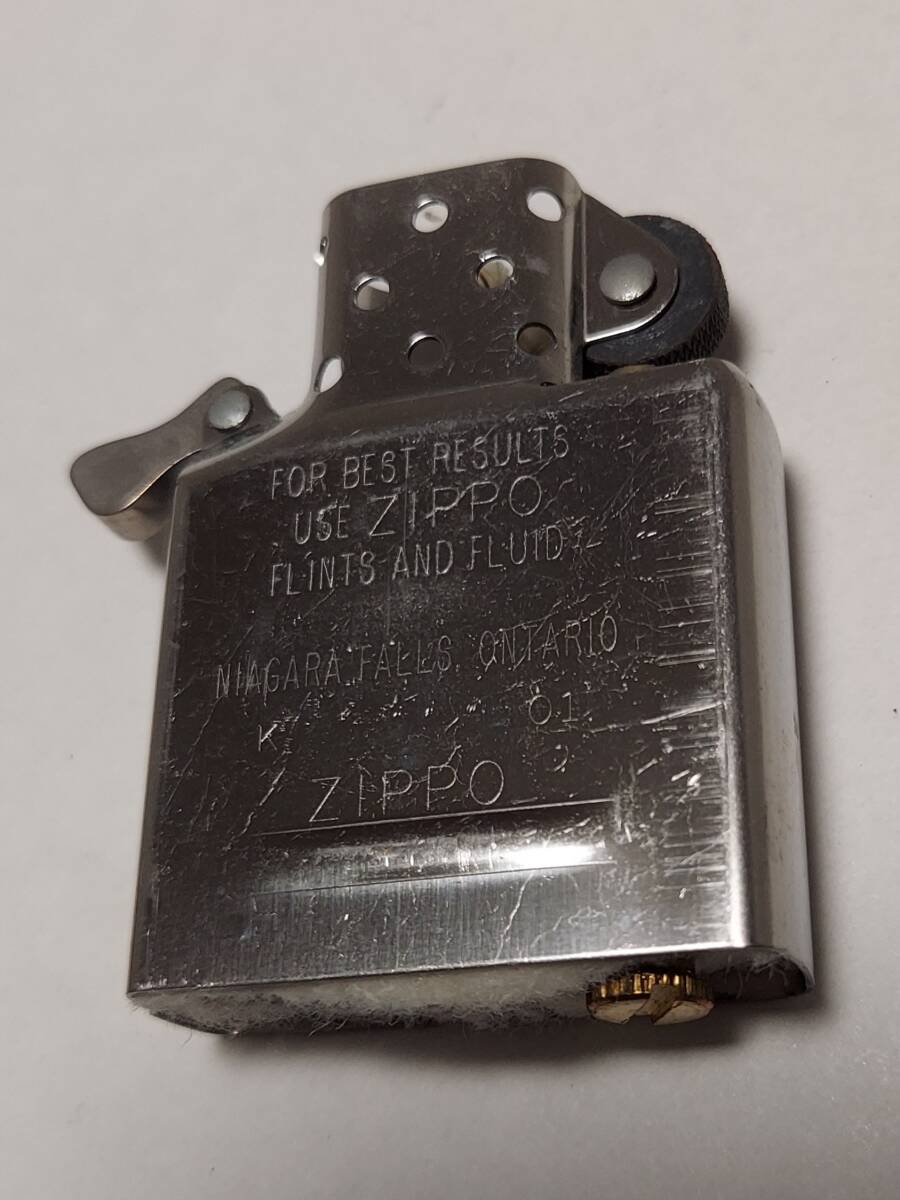 Zippo カナダ工場製 カナダフラッグ 2001年製 ハイポリッシュ仕上げ レア ジッポビンテージの画像8