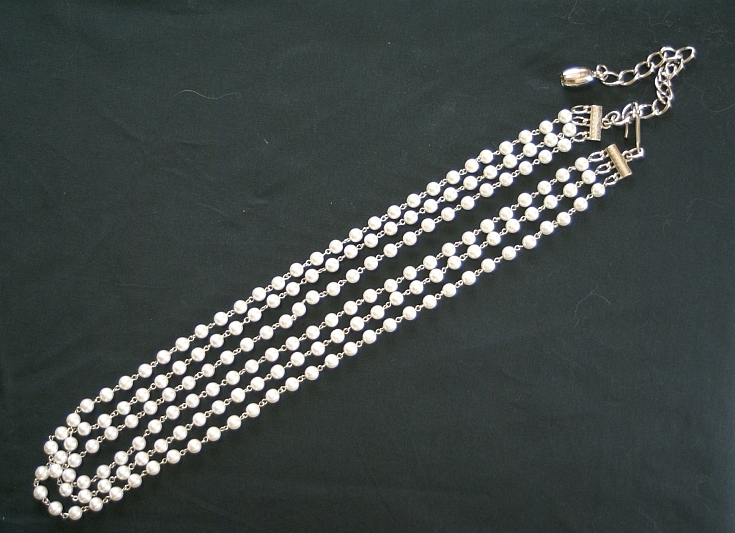 Pea001 本真珠ロングネックレス ３連 珠径10㎜ 1連目55個 2連目57個 3連目60個／計172個 半折り全長450㎜／中古の画像2