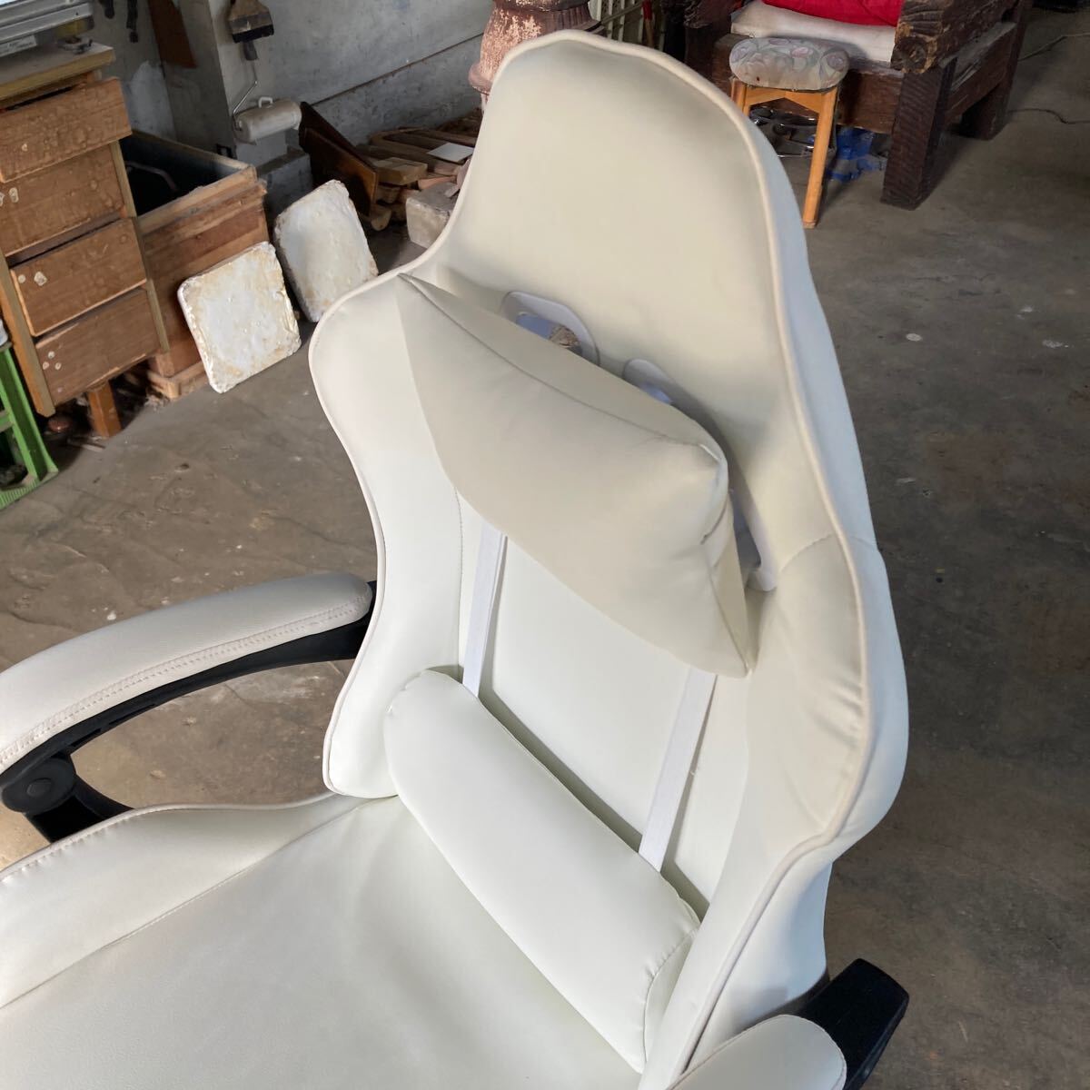 ge-ming chair high-back chair office chair desk chair white white can be stored ottoman attaching Saitama prefecture Kawagoe city . place 